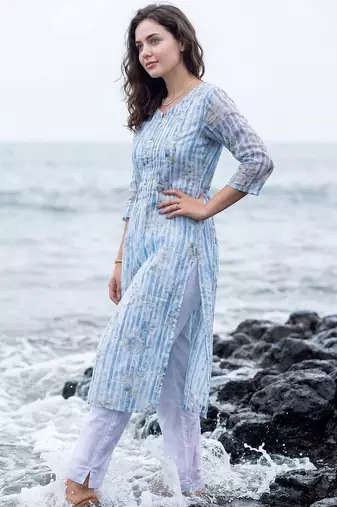 Women Ethnic Motifs Printed Regular Beads and Stones Pure Cotton Kurta with Trousers