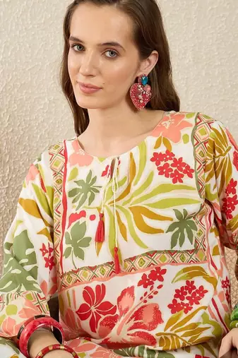 Floral Printed Round Neck Kurta With Trouser