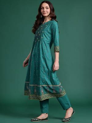Ethnic Motifs Embroidered Pure Cotton Kurta with Trousers & With Dupatta 5