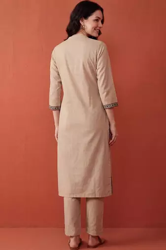 Women Ethnic Motifs Embroidered Regular Thread Work Pure Cotton Kurta with Trousers