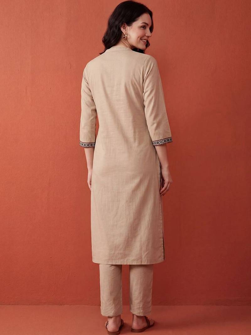 Women Ethnic Motifs Embroidered Regular Thread Work Pure Cotton Kurta with Trousers