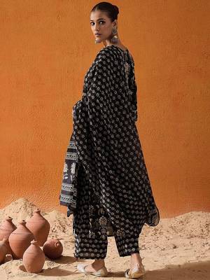 Black Floral Printed Gotta Patti Pure Cotton Kurta with Palazzo & Dupatta 3