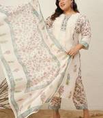 Plus Size Printed Regular Pure Cotton Kurta with Trousers & With Dupatta