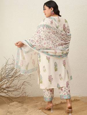 Plus Size Printed Regular Pure Cotton Kurta with Trousers & With Dupatta 4