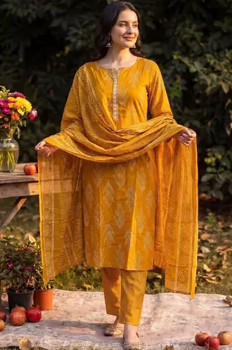 Women Ethnic Motifs Printed Regular Linen Kurta with Trousers & With Dupatta