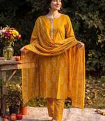 Women Ethnic Motifs Printed Regular Linen Kurta with Trousers & With Dupatta