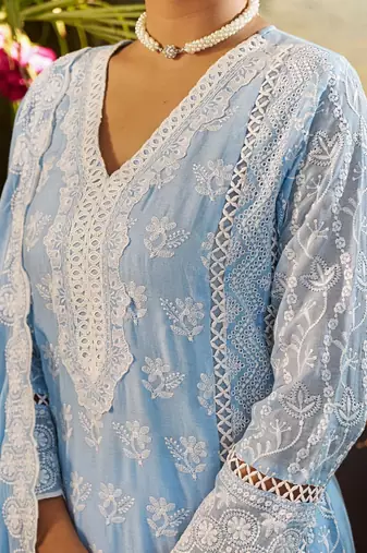 Women Ethnic Motifs Embroidered Thread Work Cotton Kurta with Trousers & Dupatta