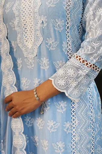 Women Ethnic Motifs Embroidered Thread Work Cotton Kurta with Trousers & Dupatta