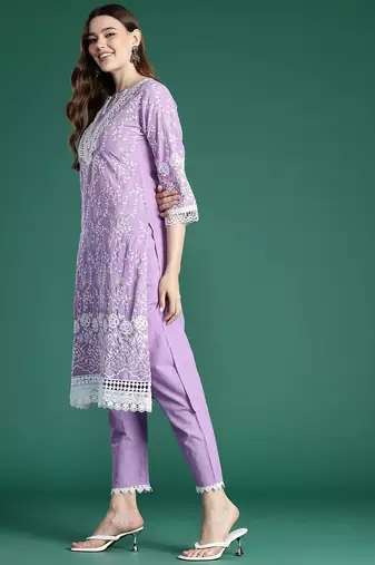 Floral Embroidered Thread Work Pure Cotton Kurta with Trousers & With Dupatta