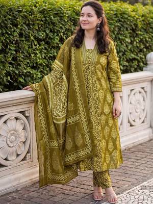 Women Ethnic Motifs Printed Regular Pure Cotton Kurta with Trousers & With Dupatta 2