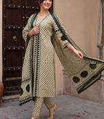 Women Printed Regular Pure Cotton Kurta with Trousers & With Dupatta