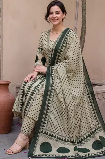 Women Printed Regular Pure Cotton Kurta with Trousers & With Dupatta