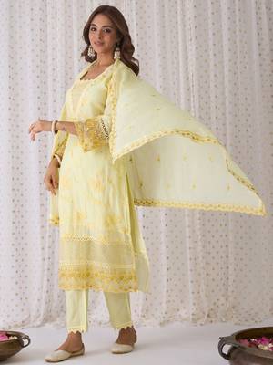 Floral Embroidered V-Neck Thread Work Pure Cotton Kurta with Trousers & Dupatta 2