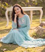 Women Floral Embroidered Panelled Thread Work Pure Cotton Kurta with Trousers & With Dupatta