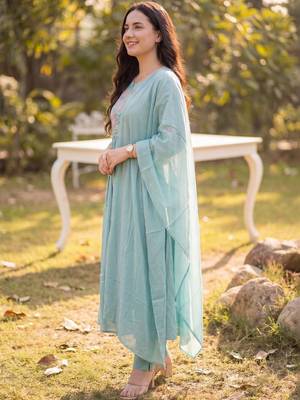 Women Floral Embroidered Panelled Thread Work Pure Cotton Kurta with Trousers & With Dupatta 4