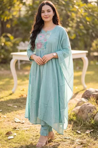 Women Floral Embroidered Panelled Thread Work Pure Cotton Kurta with Trousers & With Dupatta