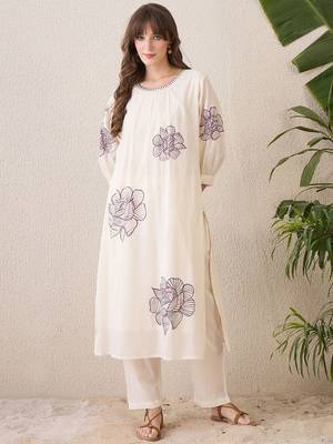 Floral Printed Pleated Round Neck Pure Cotton A-Line Kurta With Trousers 2