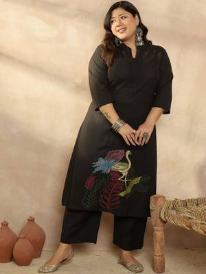 Plus Size Ethnic Motifs Embroidered Regular Kurta with Palazzos 1