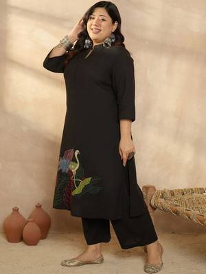 Plus Size Ethnic Motifs Embroidered Regular Kurta with Palazzos 3
