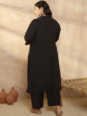 Plus Size Ethnic Motifs Embroidered Regular Kurta with Palazzos 4