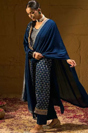 Ethnic Motifs Embroidered V-Neck Jacquard Straight Kurta With Trousers & Dupatta