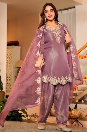 Onion pink frendy silk embroidery kurta patiala set with organza dupatta