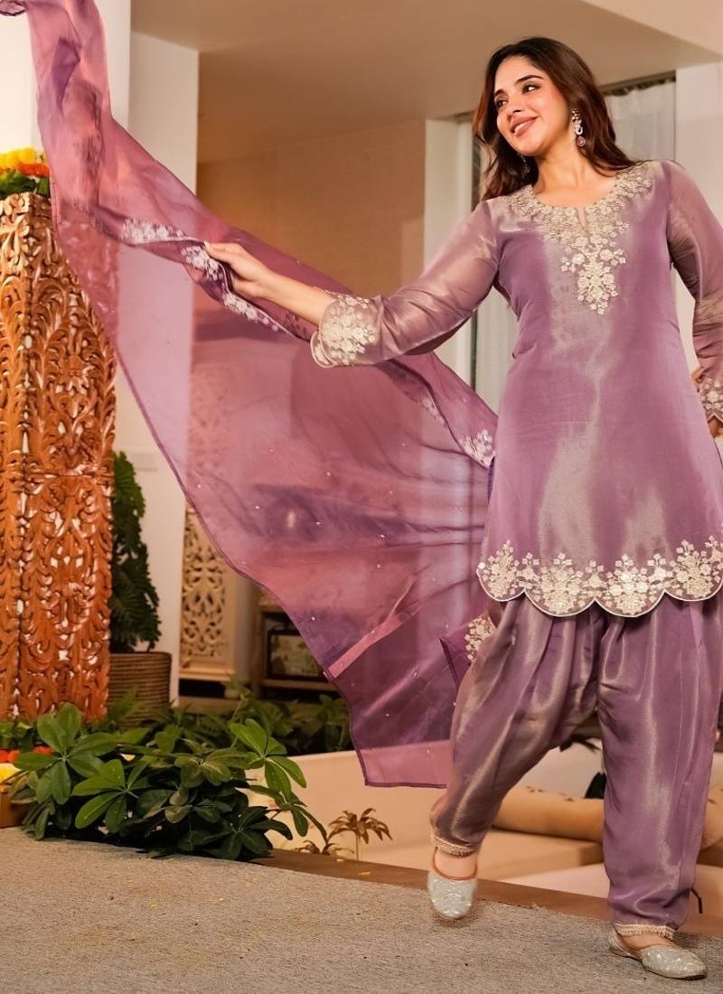 Onion pink frendy silk embroidery kurta patiala set with organza dupatta