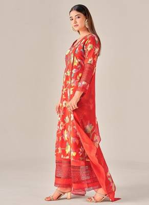 Red cotton printed hand embroidery kurta set with dupatta 3