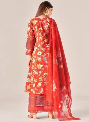 Red cotton printed hand embroidery kurta set with dupatta 4
