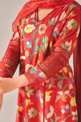 Red cotton printed hand embroidery kurta set with dupatta