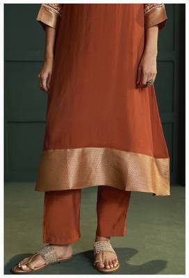 Rust chanderi printed hand embroidery kurta set with dupatta 5