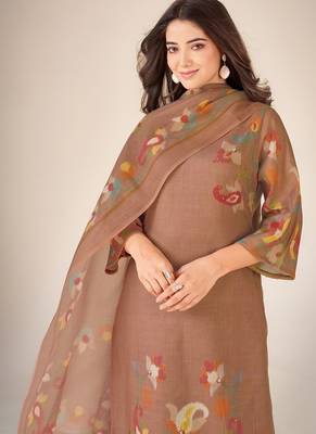 Rust cotton printed hand embroidery kurta set with dupatta 5