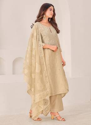 Beige linen printed hand embroidery kurta set with dupatta 2