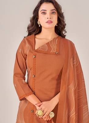 Brown cotton printed hand embroidery kurta set with dupatta 5