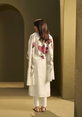 Cream linen printed hand embroidery kurta set with dupatta 3