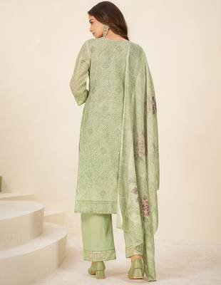 Green linen printed hand embroidery kurta set with dupatta 4