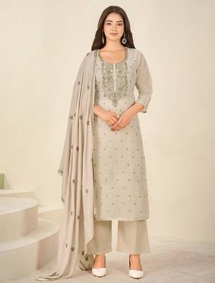 Cream chanderi printed hand embroidery kurta set with dupatta 1