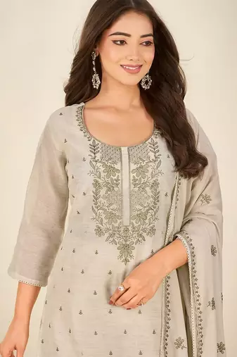 Cream chanderi printed hand embroidery kurta set with dupatta