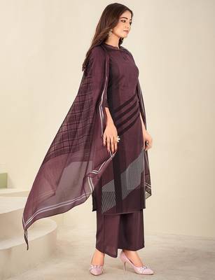 Purple cotton printed hand embroidery kurta set with dupatta 3
