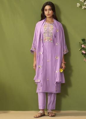 Lavender chanderi printed hand embroidery kurta set with dupatta 2