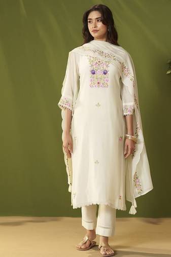 Cream chanderi printed hand embroidery kurta set with dupatta