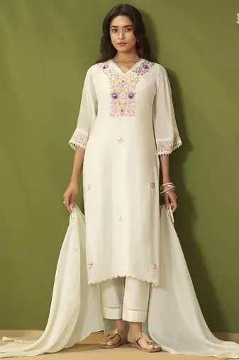 Cream chanderi printed hand embroidery kurta set with dupatta