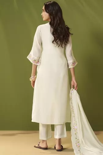 Cream chanderi printed hand embroidery kurta set with dupatta