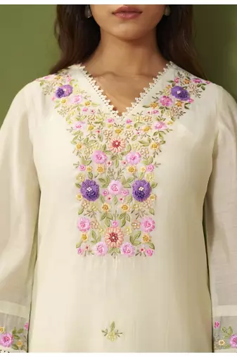 Cream chanderi printed hand embroidery kurta set with dupatta