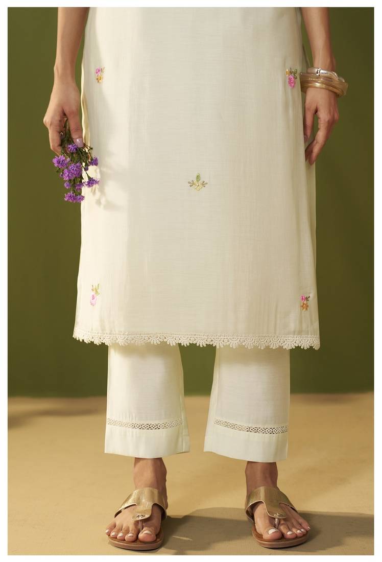 Cream chanderi printed hand embroidery kurta set with dupatta