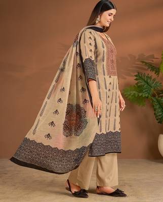 Khaki linen printed hand embroidery kurta set with dupatta 2