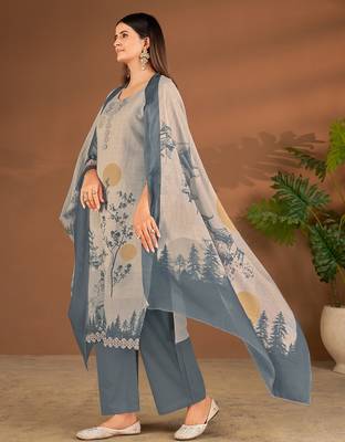 Grey cotton printed hand embroidery kurta set with dupatta 3