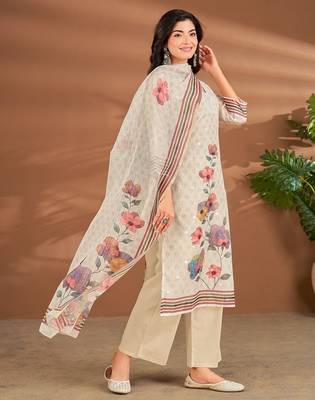 Cream linen printed hand embroidery kurta set with dupatta 3