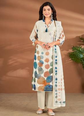 White linen printed hand embroidery kurta set with dupatta 1