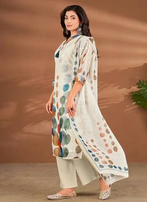 White linen printed hand embroidery kurta set with dupatta 2